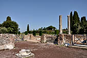 The triconch pavilion of Hadrian's villa at Tivoli, Villa Adriana, edificio a tre esedre, monumentale atrio di ingresso alla residenza imperiale.